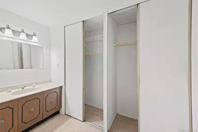 302 Bentley Court W, Saint James, NY 11780 - Photo 20