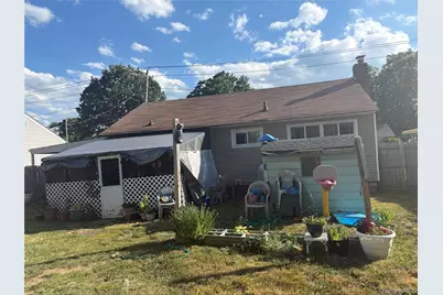 3418 Great Neck Road, Amityville, NY 11701 - Photo 2