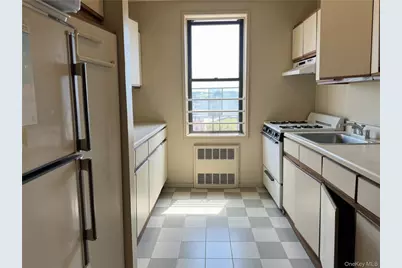 91-15 Lamont Avenue #7J, Elmhurst, NY 11373 - Photo 4