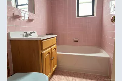 91-15 Lamont Avenue #7J, Elmhurst, NY 11373 - Photo 6