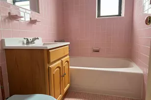 91-15 Lamont Ave, Elmhurst, NY 11373 - Photo 6