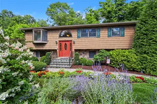 17 Scotsdale Rd, Carmel, NY 10512 - Photo 2