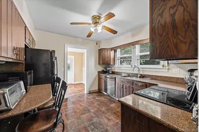 179 Serrano Avenue, Hawthorne, NY 10532 - Photo 12
