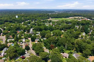 10 Valleywood Dr, Huntington Station, NY 11746 - Photo 36