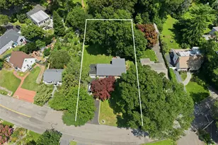 10 Valleywood Dr, Huntington Station, NY 11746 - Photo 6