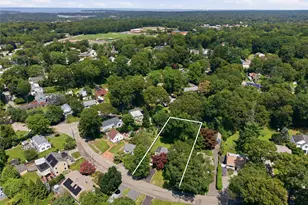 10 Valleywood Dr, Huntington Station, NY 11746 - Photo 38