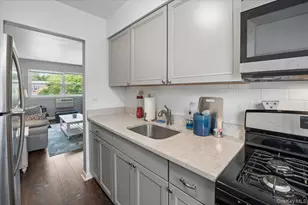 167 Meyer Oval, Pearl River, NY 10965 - Photo 2