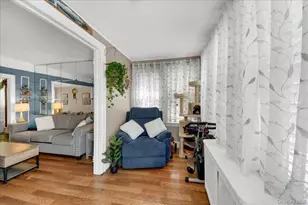 322 Logan Ave, Bronx, NY 10465 - Photo 4