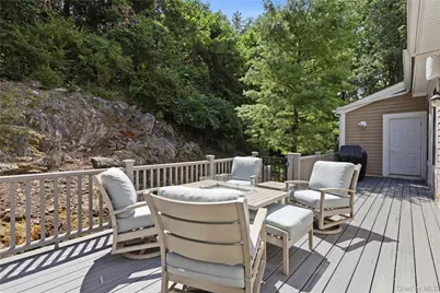 8 Gerber Court, Mount Kisco, NY 10549 - Photo 32