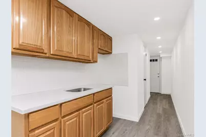 1066 E 219th Street, Bronx, NY 10469 - Photo 26
