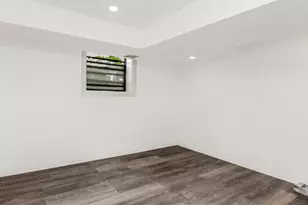 1066 E 219th St, Bronx, NY 10469 - Photo 22