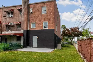 1066 E 219th St, Bronx, NY 10469 - Photo 34