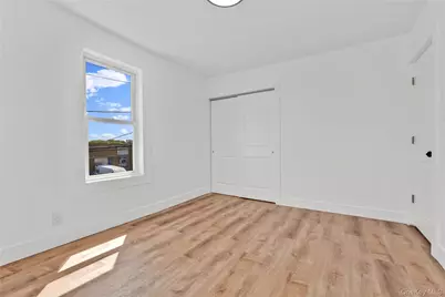 42 Satterie Avenue, Valley Stream, NY 11580 - Photo 24