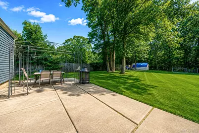 10 Turnpike Boulevard, Middle Island, NY 11953 - Photo 24