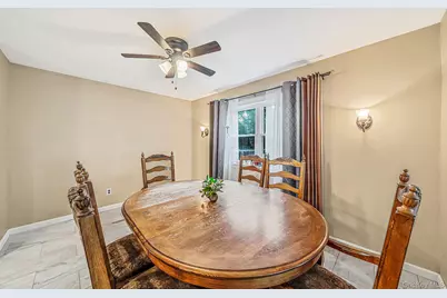10 Turnpike Boulevard, Middle Island, NY 11953 - Photo 14