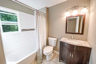 10 Turnpike Blvd, Middle Island, NY 11953 - Photo 20
