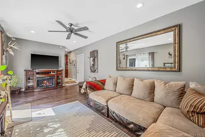10 Turnpike Boulevard, Middle Island, NY 11953 - Photo 16