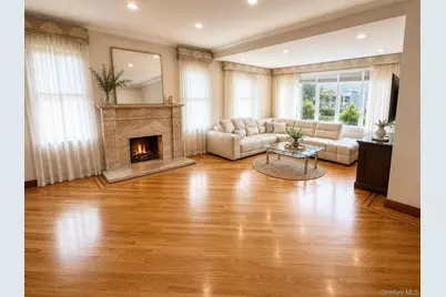 526 Beach 132nd Street, Rockaway Park, NY 11694 - Photo 4