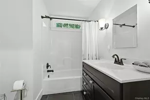 13595 Soundview Ave, Southold, NY 11971 - Photo 14