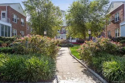 1385 Broadway #A-34, Hewlett, NY 11577 - Photo 20