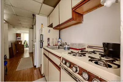 1912 Hunt Avenue, Bronx, NY 10462 - Photo 16