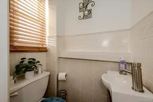 1912 Hunt Ave, Bronx, NY 10462 - Photo 8