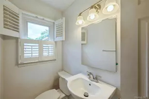 35 Sherman St, Huntington, NY 11743 - Photo 12