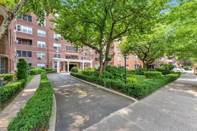 67-66 108th Street #C61, Forest Hills, NY 11375 - Photo 20