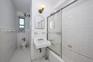 67-66 108th St, Forest Hills, NY 11375 - Photo 14