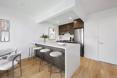 2815 35th Street #5A, Astoria, NY 11103 - Photo 2