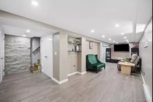 76-04 68th Ave, Middle Village, NY 11379 - Photo 34