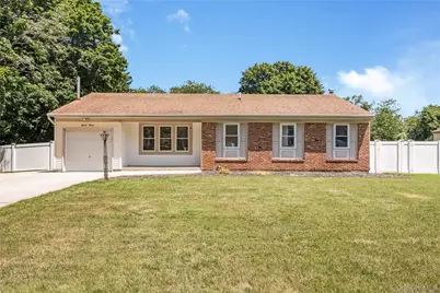 93 Raynor Road, Ridge, NY 11961 - Photo 2