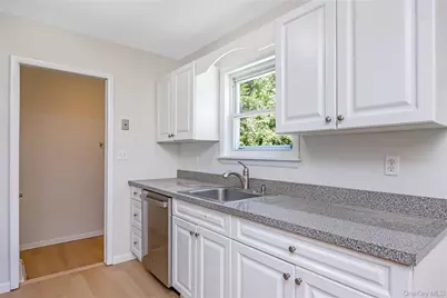 93 Raynor Road, Ridge, NY 11961 - Photo 18