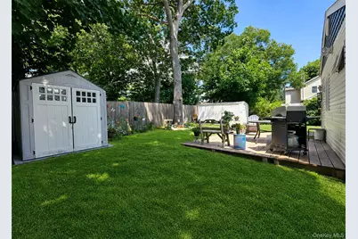 11 Cooke Avenue, Holtsville, NY 11742 - Photo 4