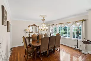 50 Flamingo Rd, Roslyn, NY 11576 - Photo 12