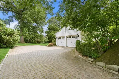 50 Flamingo Road, Roslyn, NY 11576 - Photo 40