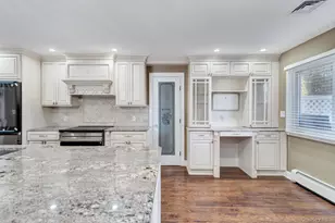 20 Sagamore Way S, Jericho, NY 11753 - Photo 14