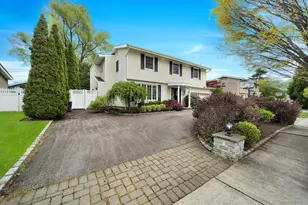 20 Sagamore Way S, Jericho, NY 11753 - Photo 2