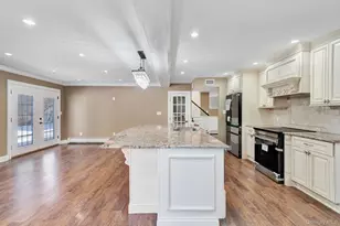 20 Sagamore Way S, Jericho, NY 11753 - Photo 10
