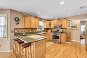 705 Fanning Rd, New Suffolk, NY 11956 - Photo 6