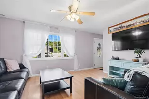 1228 Hyman Ave, Bay Shore, NY 11706 - Photo 4