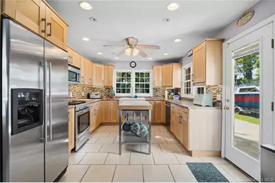1228 Hyman Avenue, Bay Shore, NY 11706 - Photo 10