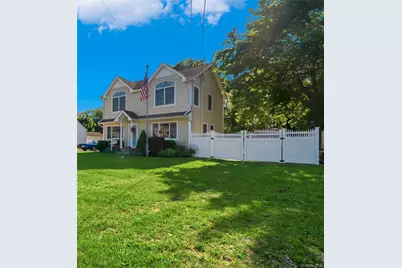 1228 Hyman Avenue, Bay Shore, NY 11706 - Photo 2