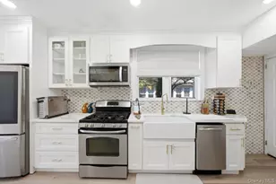123 Briggs Ave, Yonkers, NY 10701 - Photo 10