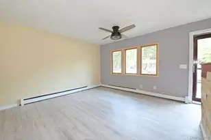 80 Norfleet Ln, Coram, NY 11727 - Photo 4