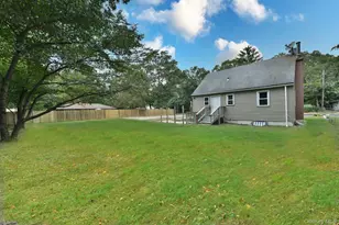 80 Norfleet Ln, Coram, NY 11727 - Photo 12