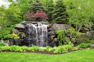 15 Winding Ridge Rd, White Plains, NY 10603 - Photo 2