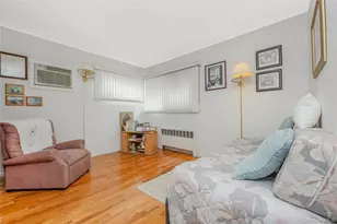 2 Mozart Ln, Bethpage, NY 11714 - Photo 12
