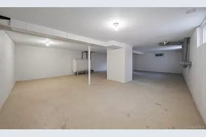 948 Walker Street, Bellport, NY 11713 - Photo 12