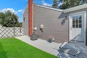 128 W 17th St, Deer Park, NY 11729 - Photo 30